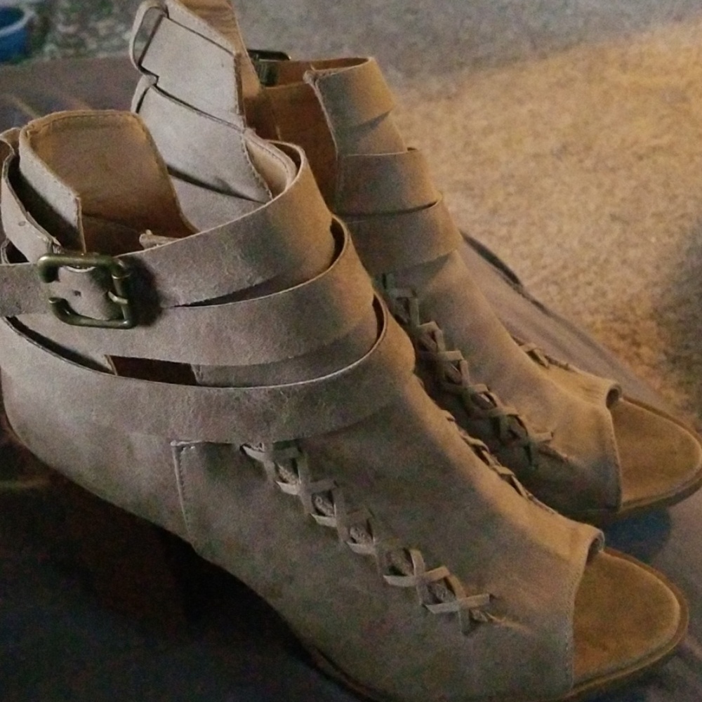 Faux suede Booties